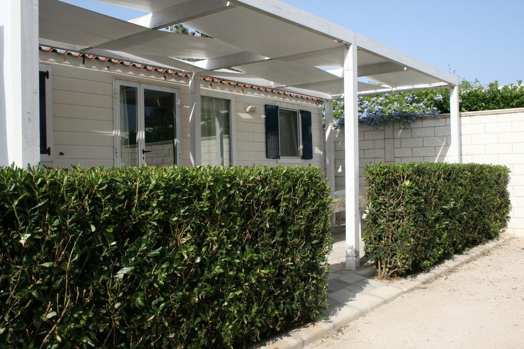 Camping Luminoso Punta Braccetto Exterior foto