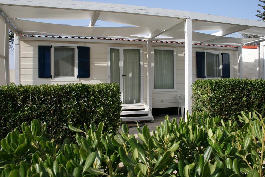 Camping Luminoso Punta Braccetto Exterior foto