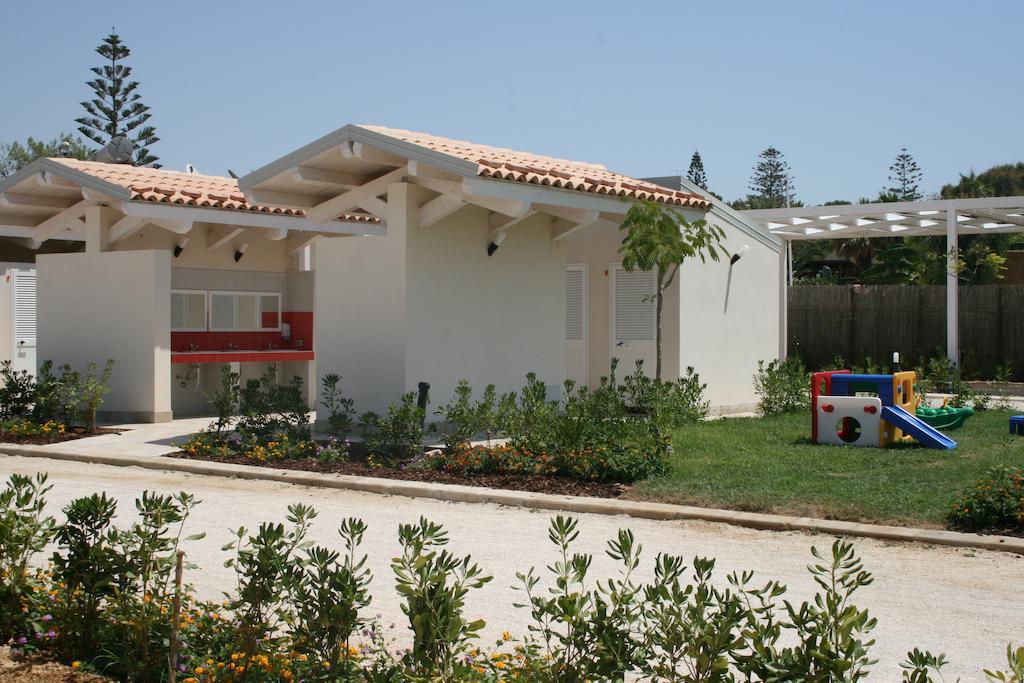 Camping Luminoso Punta Braccetto Exterior foto